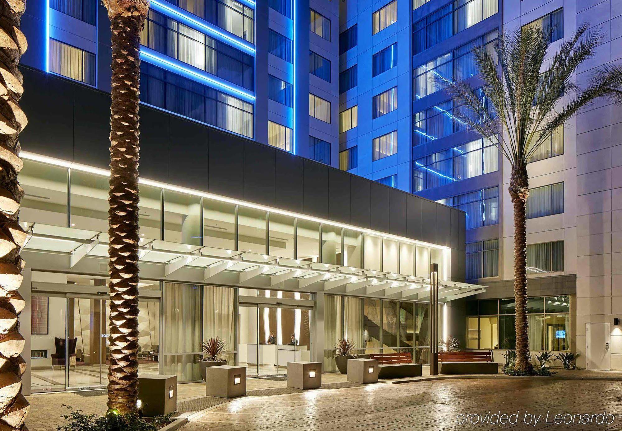 Hotel By Marriott At Resort/convention Center