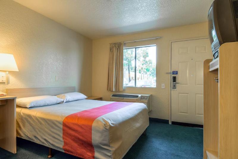 6-anaheim, Ca - Buena Park 2* Anaheim