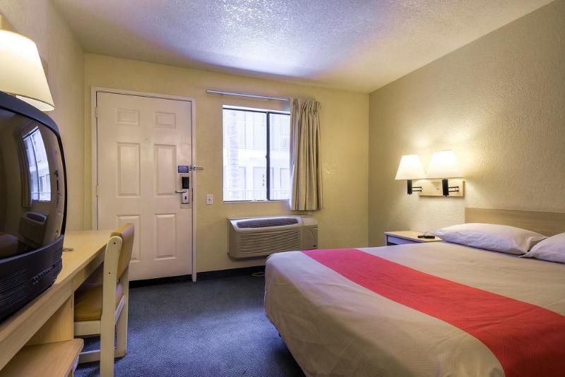 6-anaheim, Ca - Buena Park 2* Anaheim