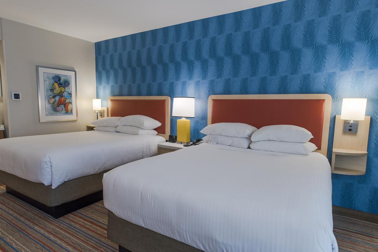 Howard Johnson By Wyndham & Water Playground Anaheim