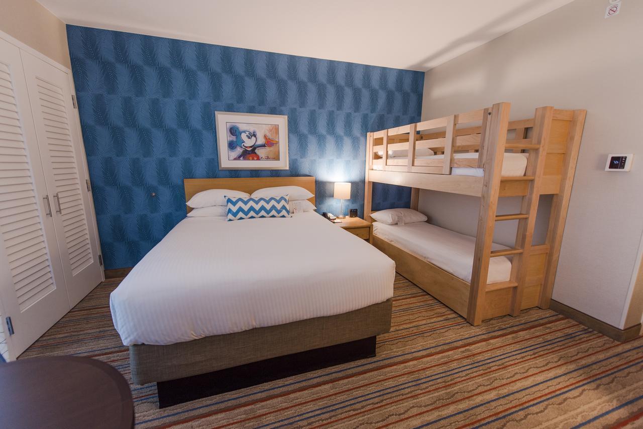 Hotel Howard Johnson By Wyndham & Water Playground Anaheim