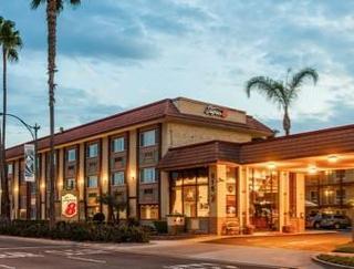 Super 8 By Wyndham Anaheim/disneyland Drive Hotel