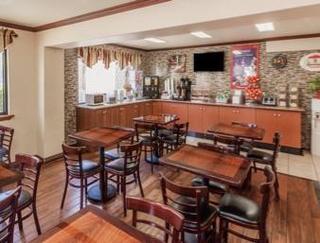 Hotel Super 8 By Wyndham Anaheim/disneyland Drive 2*