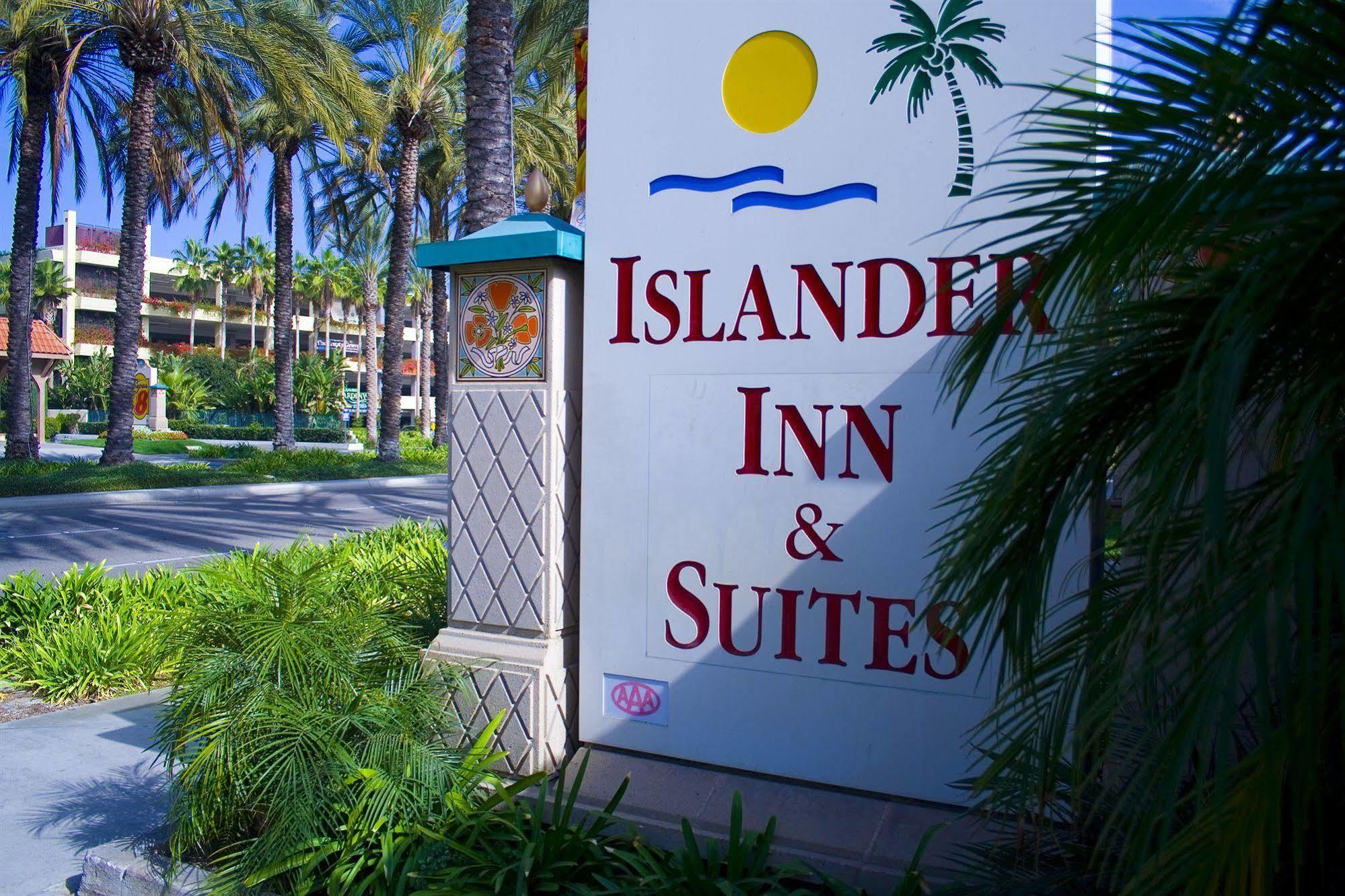 Islander And Near Park And Convention Center Motel 2*