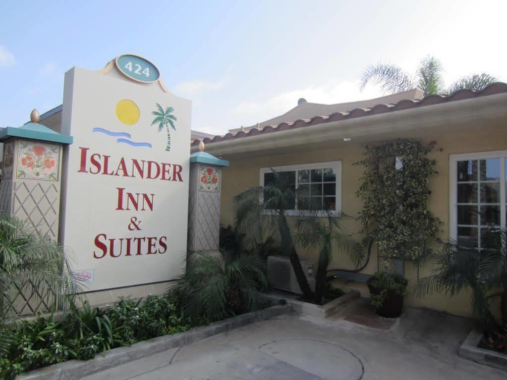 Islander And Near Park And Convention Center
