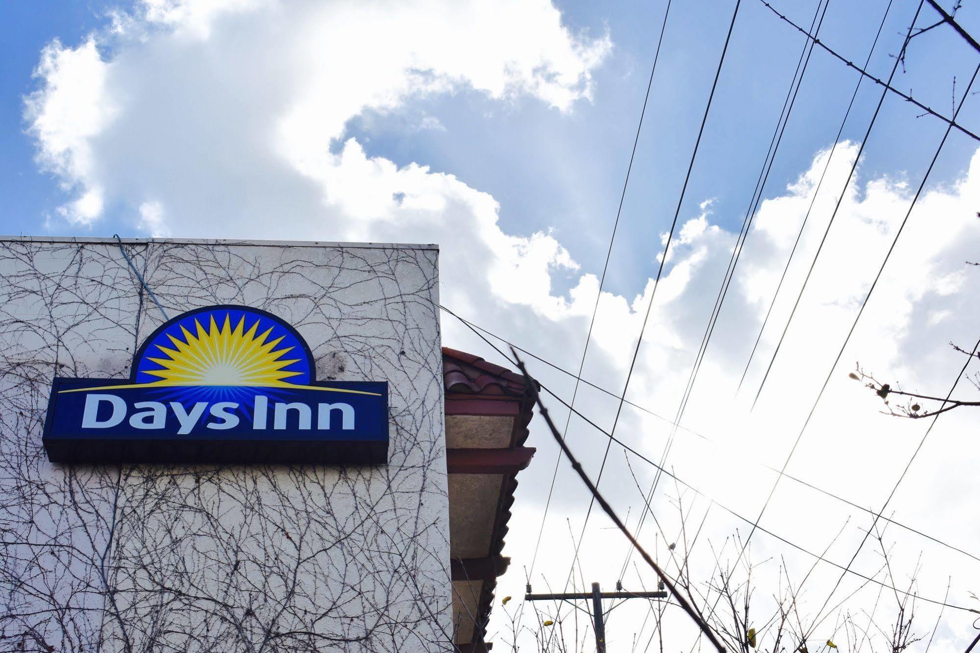 Days By Wyndham Near The Park Anaheim