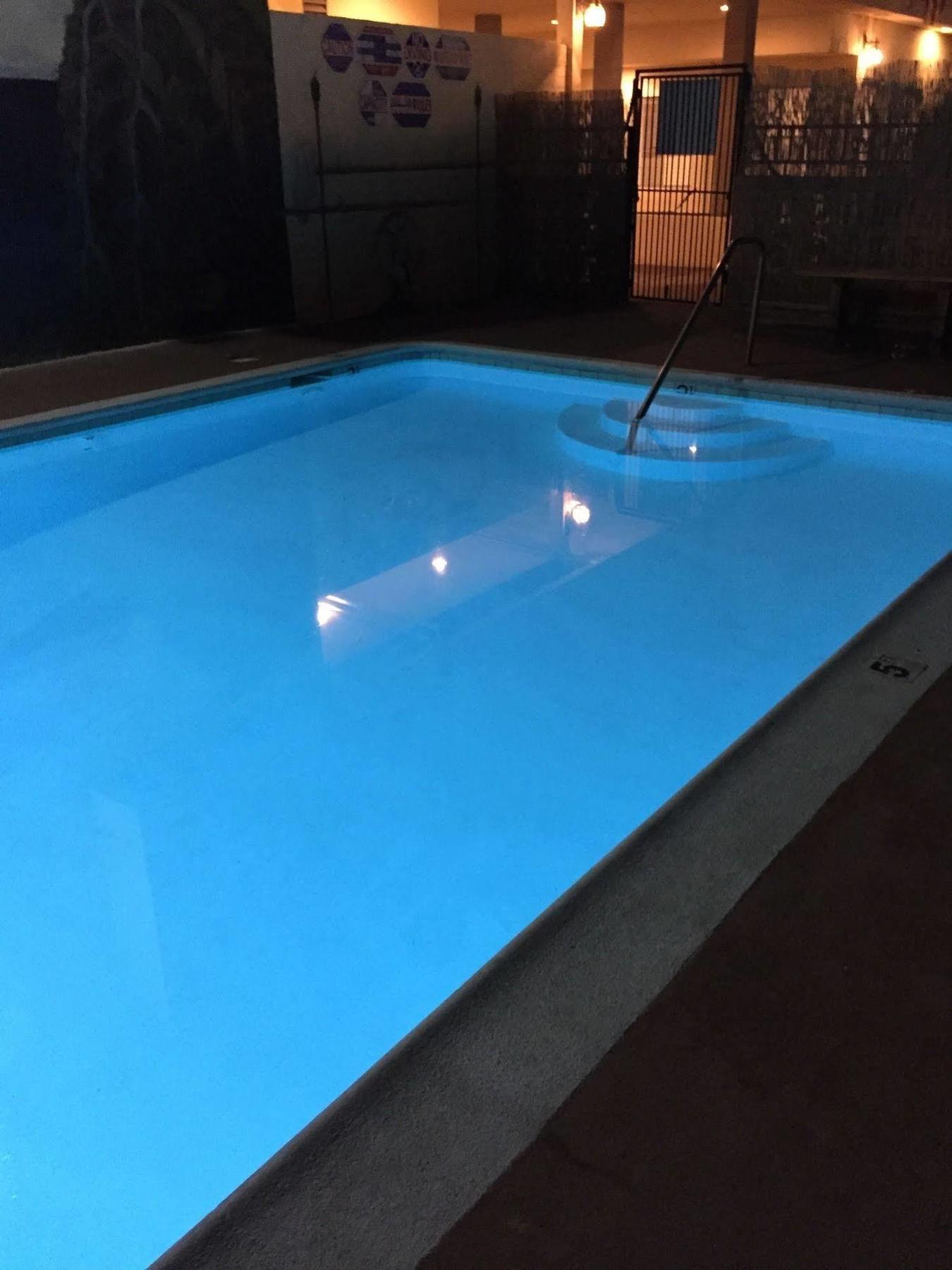 Motel Executive & Anaheim