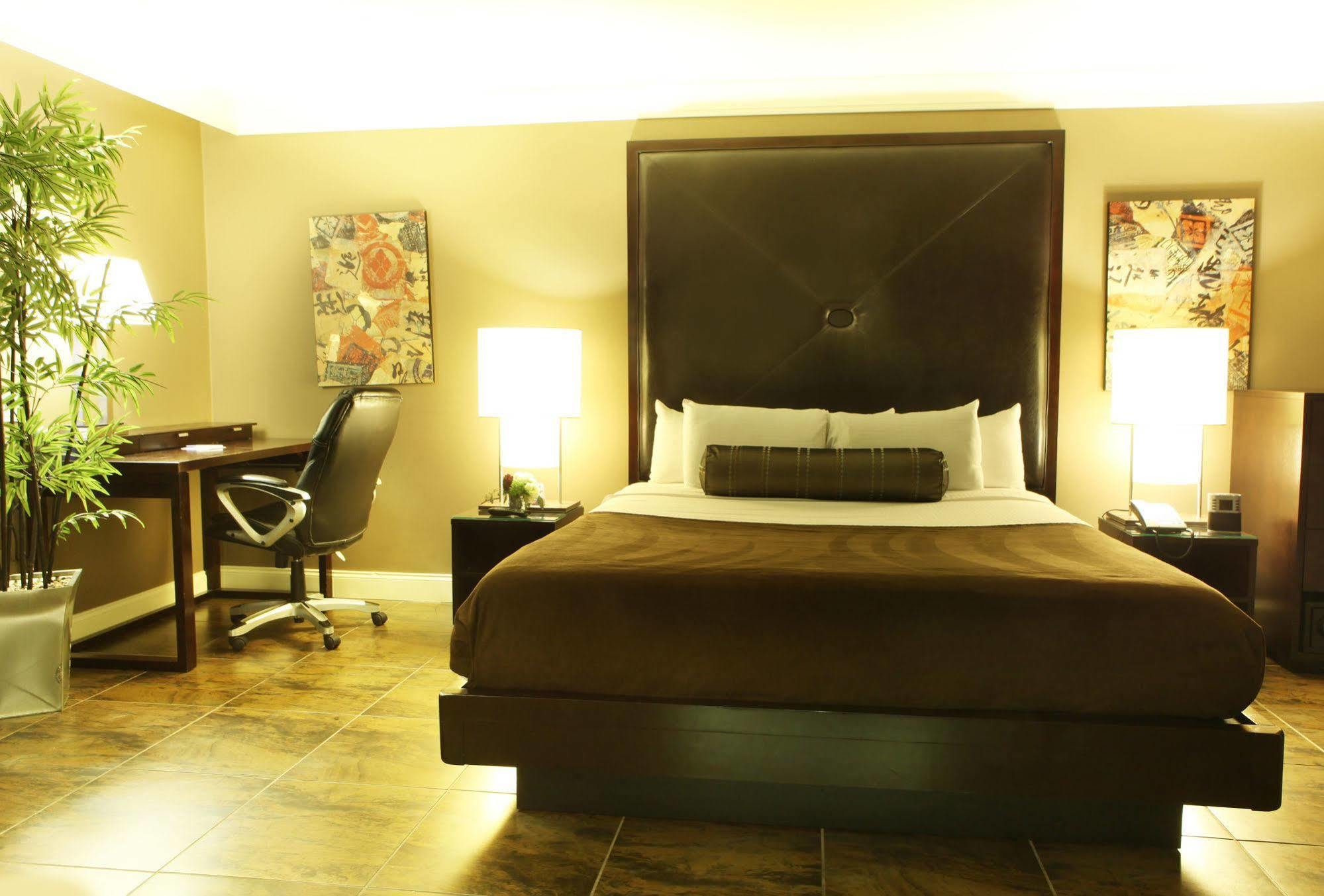 Hotel Four Points By Sheraton 4*