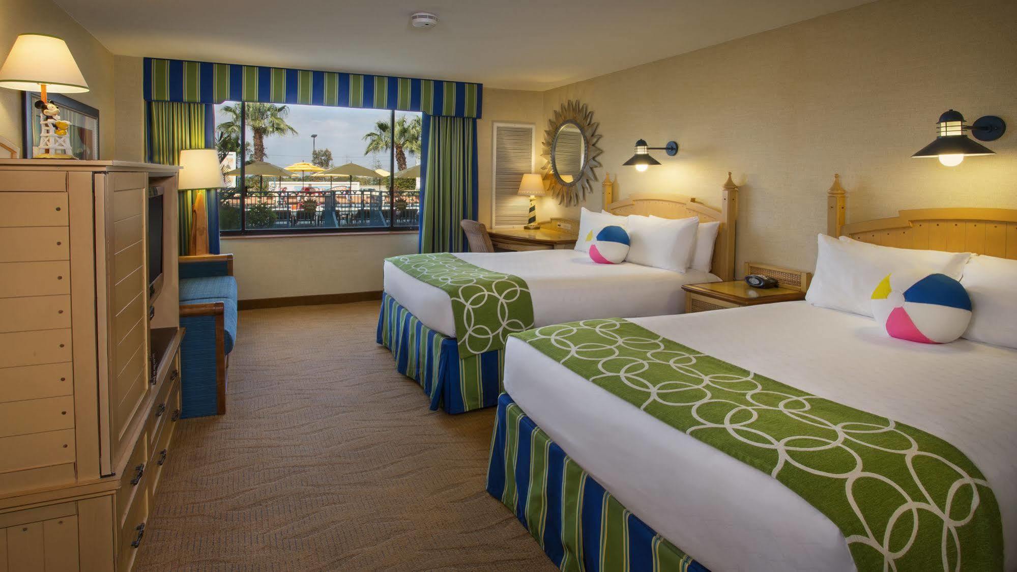 Disneys Paradise Pier Hotel 4*