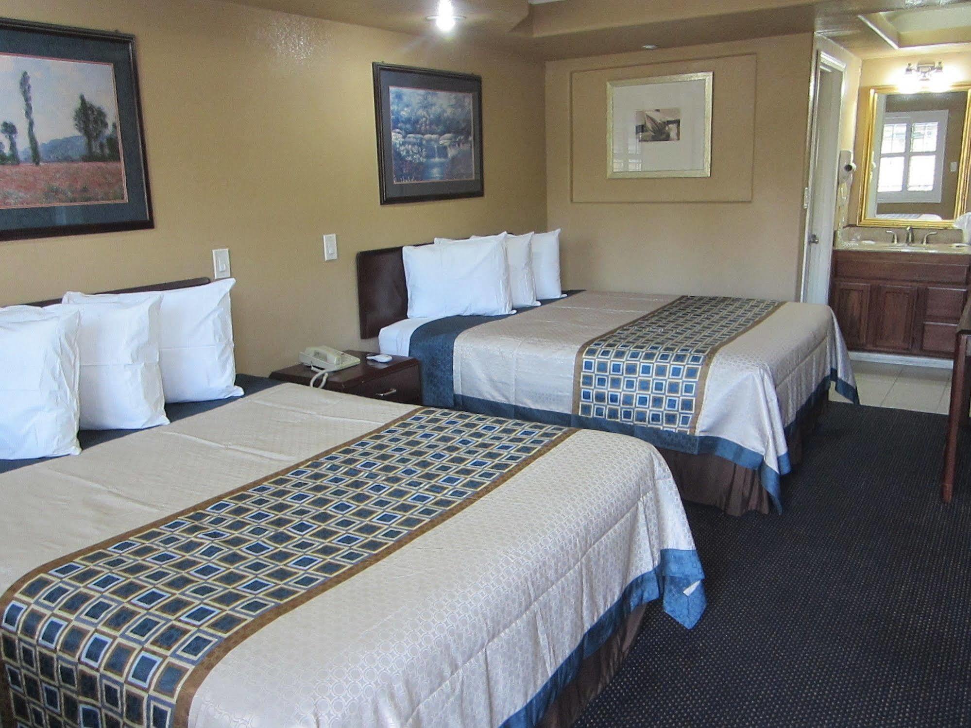 Motel Little Boy Blue Anaheim