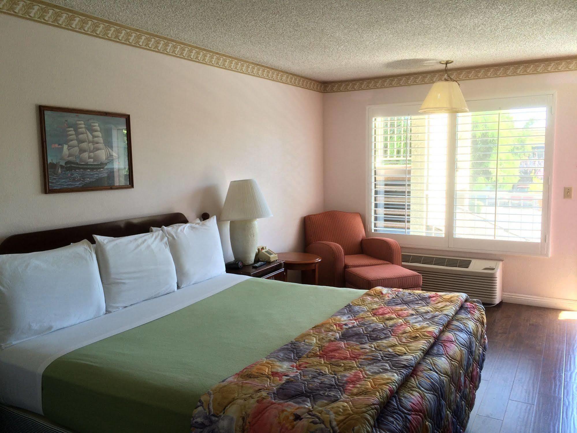 Hotel Alamo And - Convention Center Anaheim