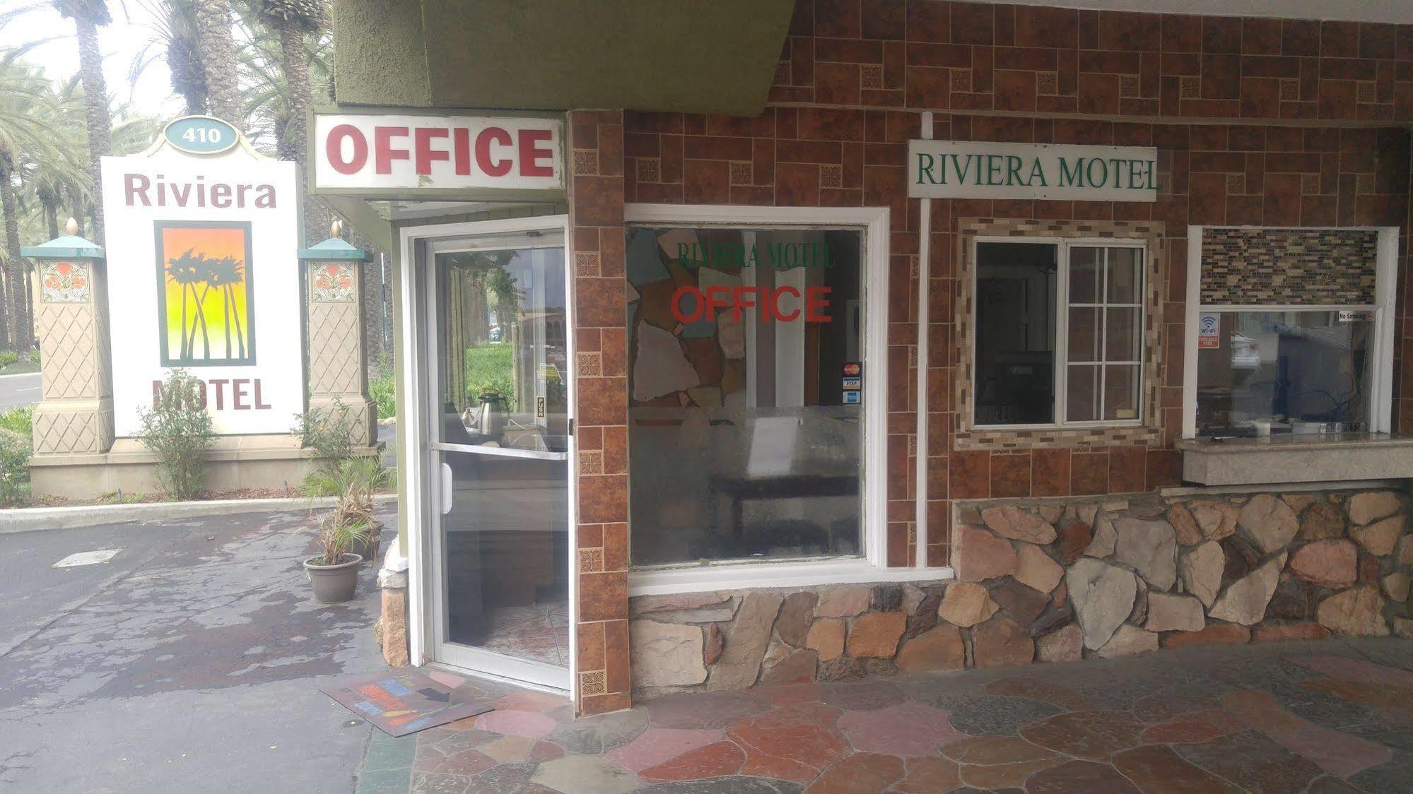 Riviera 2*