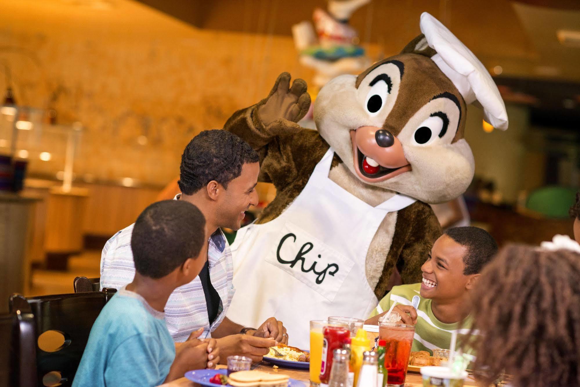 Disneyland 4*