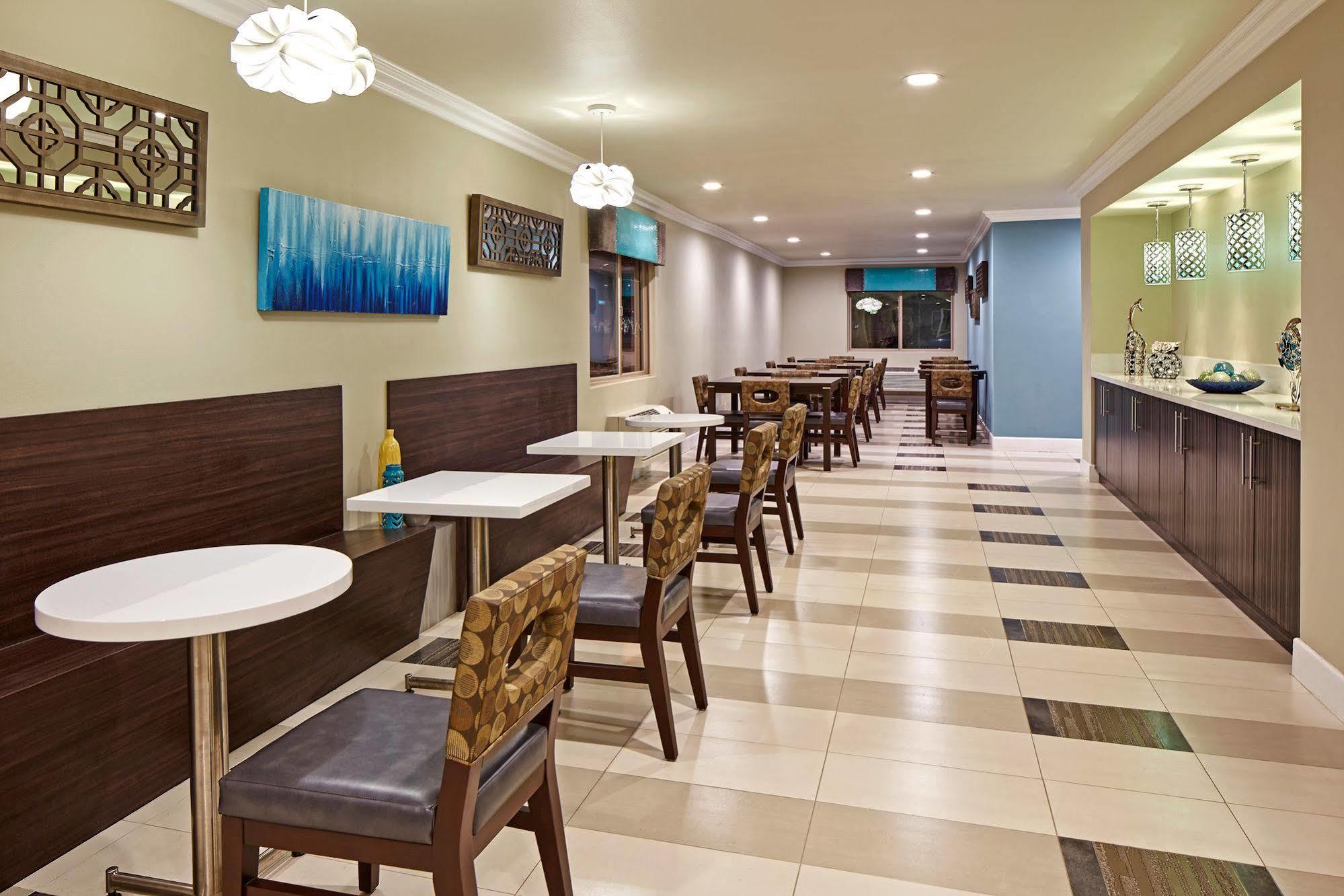 Motel Eden Roc & Near The Maingate Anaheim