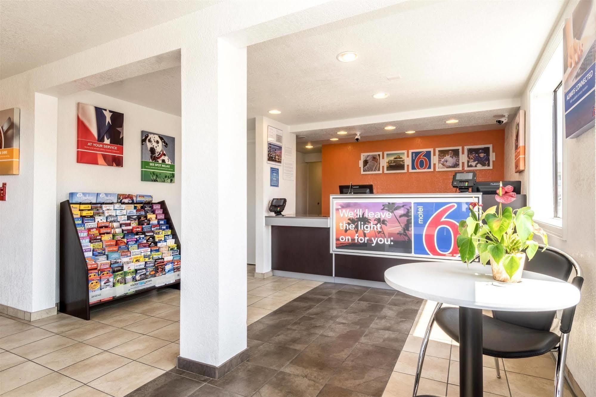 6-anaheim, Ca - Fullerton East 2*