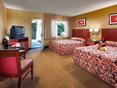 Hotel By Marriott At Resort/convention Center 3*