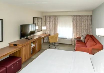 Hampton & Convention Center Anaheim