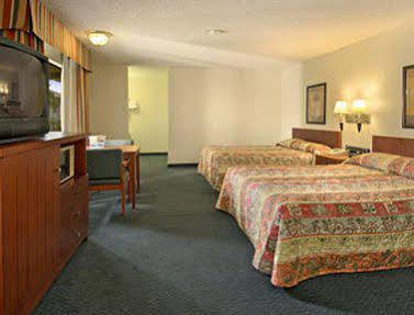 Travelodge & By Wyndham On Disneyland Dr Anaheim