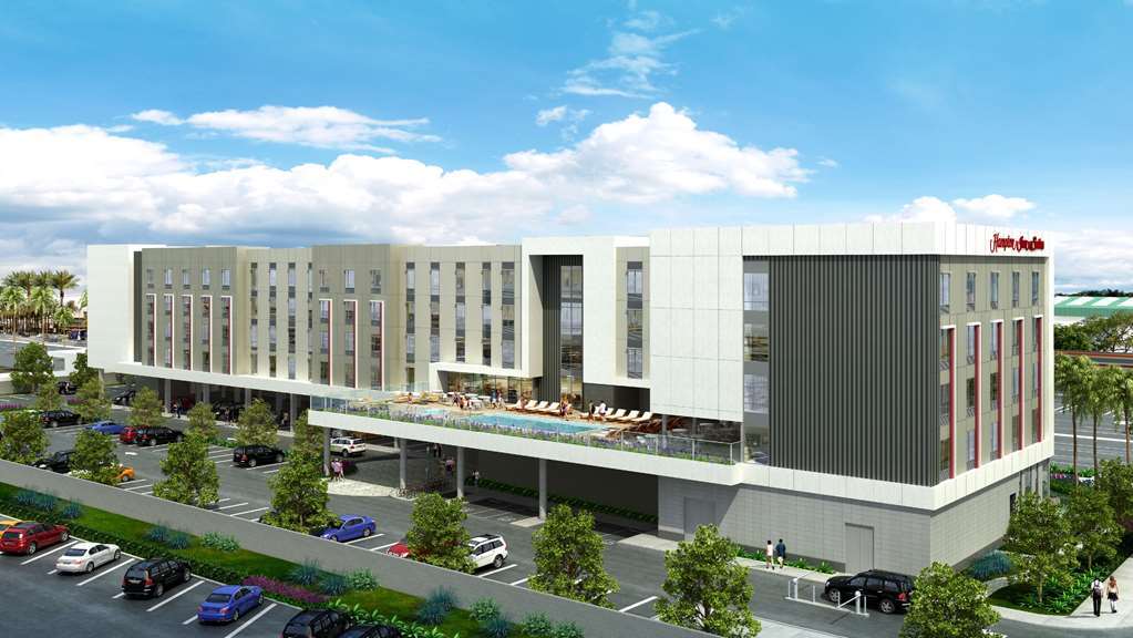 Hampton & Convention Center Hotel Anaheim
