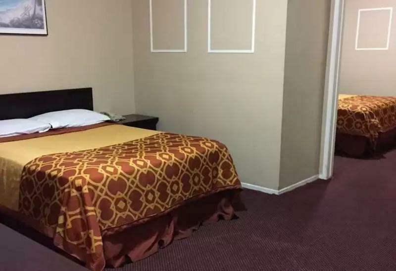 Executive & Motel 2*