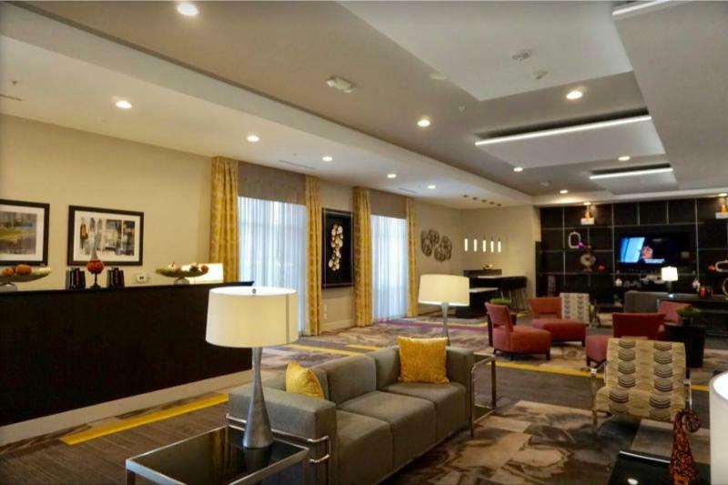 Express & Area By Ihg Hotel Anaheim