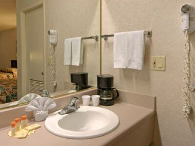 Days & By Wyndham At Disneyland Park Motel Anaheim
