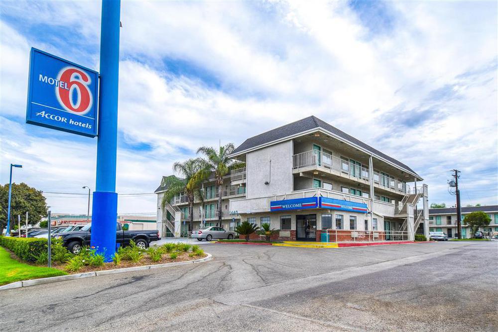 Hotel 6-anaheim, Ca - Fullerton East 2*