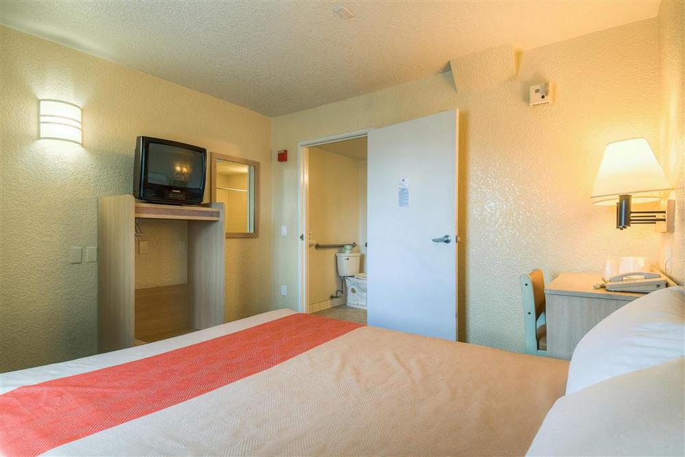 6-anaheim, Ca - Fullerton East