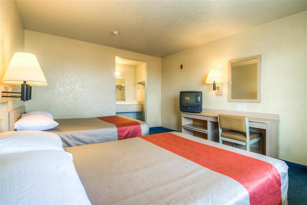 6-anaheim, Ca - Fullerton East Hotel 2*