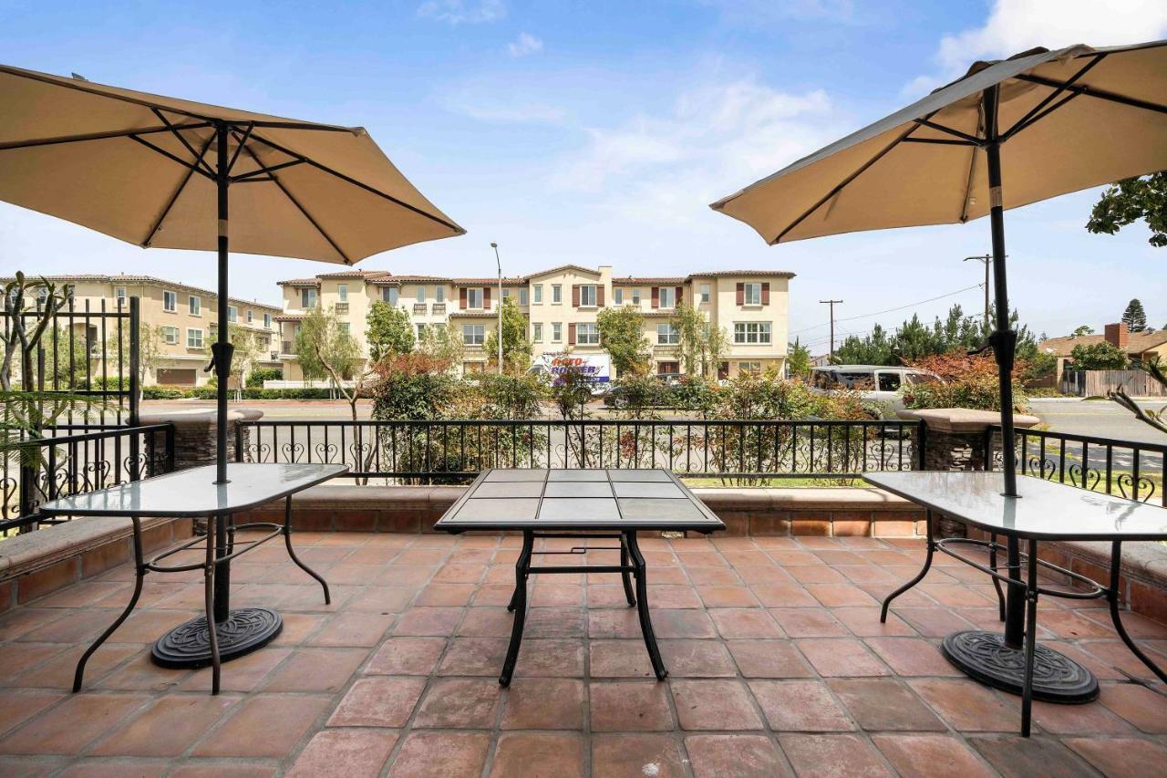 The Lemon Tree Anaheim