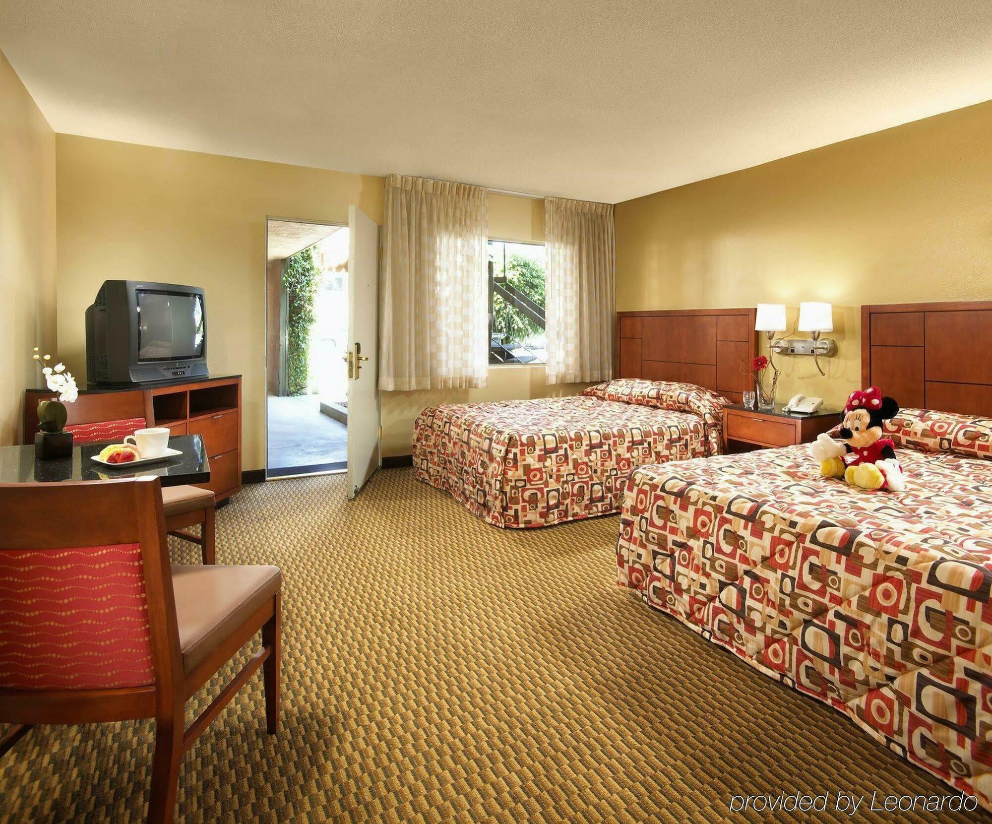 Hotel By Marriott At Resort/convention Center