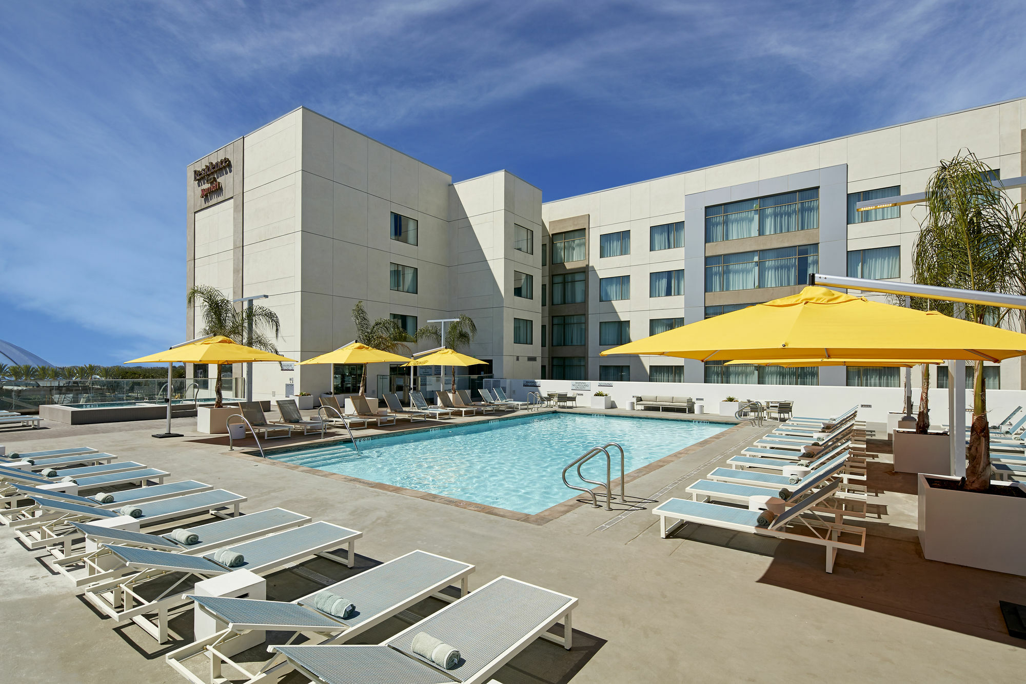 By Marriott At Resort/convention Center 3*