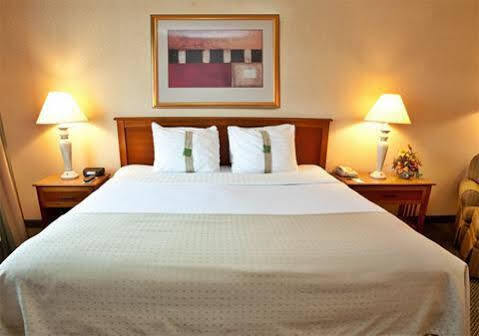 Express & Area By Ihg