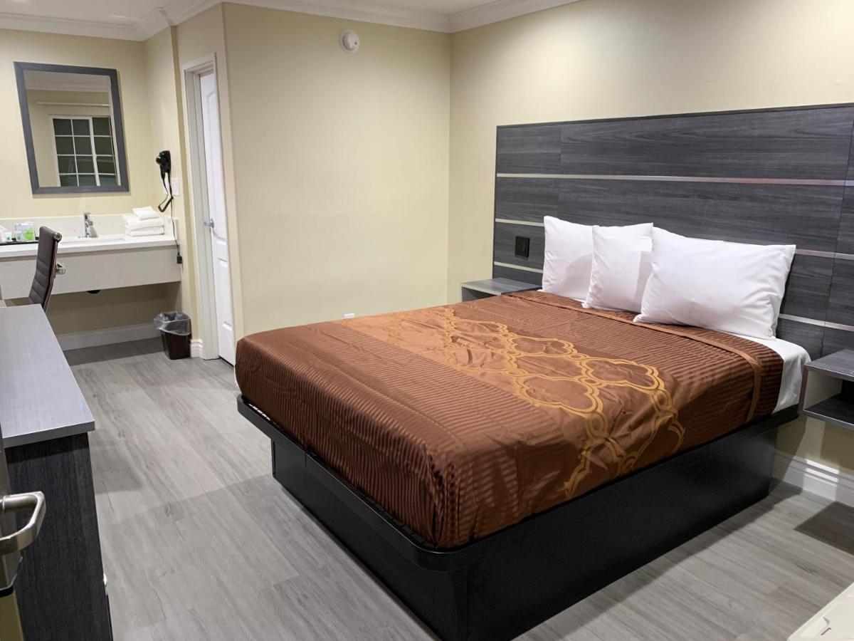 Pacific Motel 3*