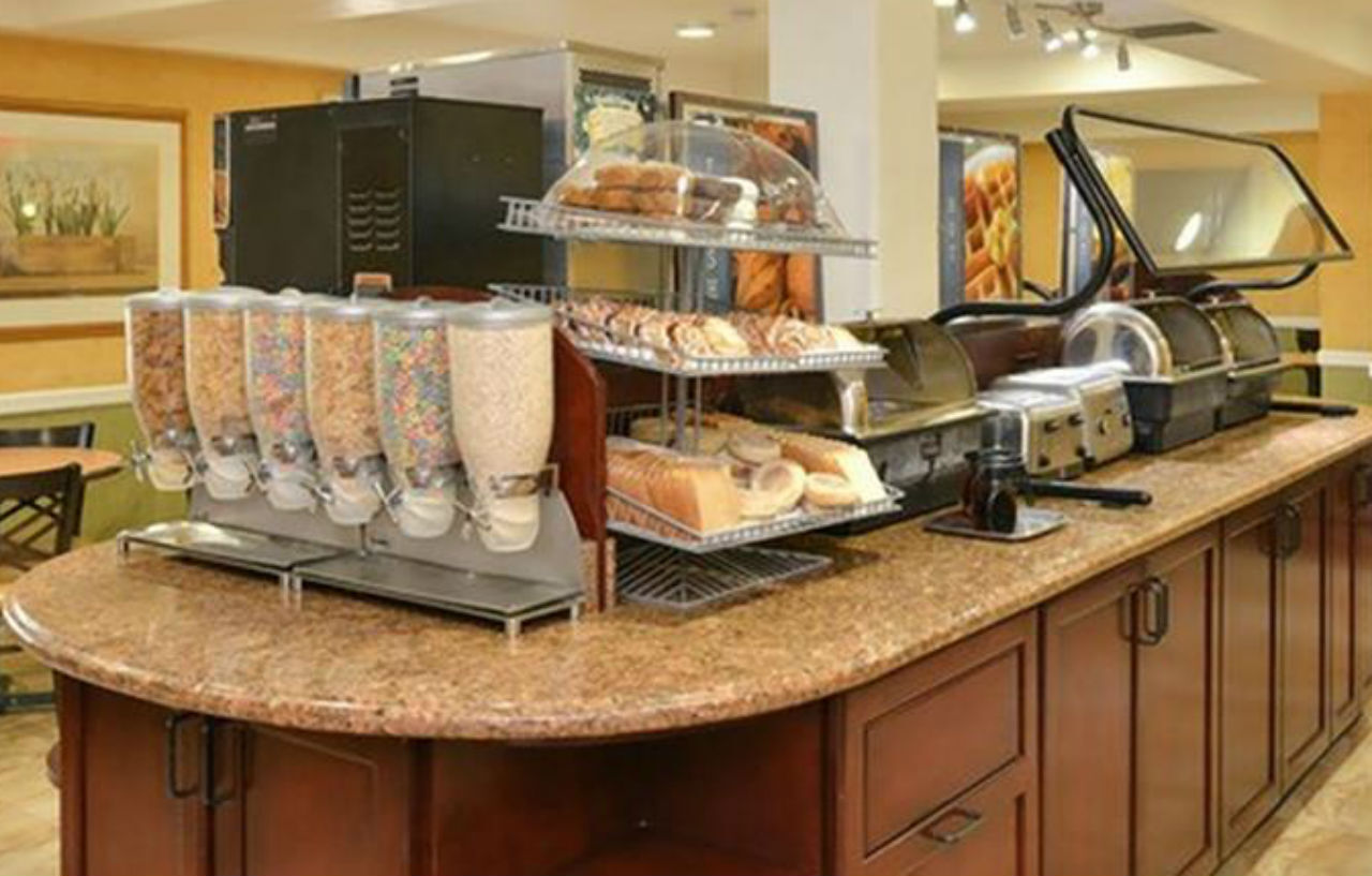 Western Raffles & Hotel 3*