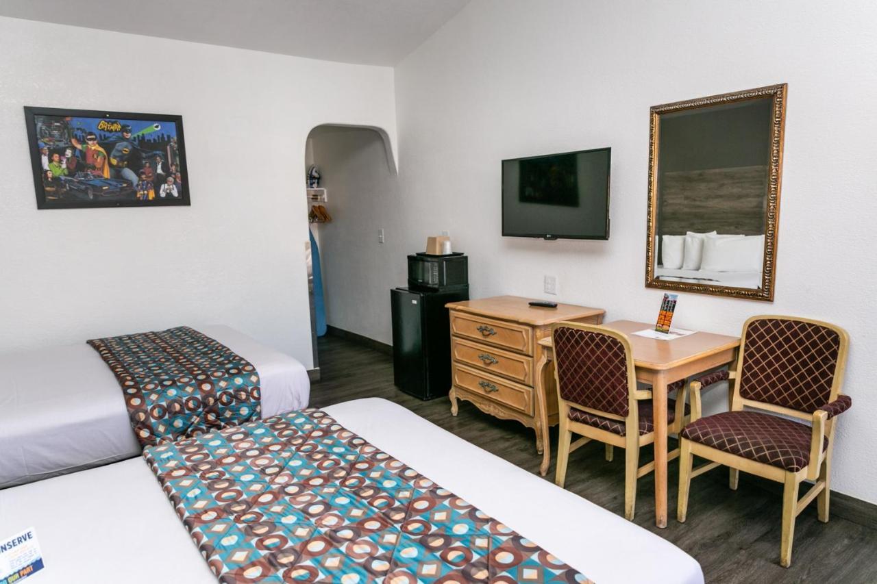 Motel Discovery And 2*