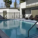 Signature Anaheim Maingate