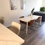 Modern Retreat 1 Mi. From Disney