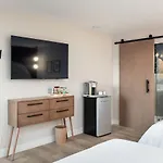 California Inn