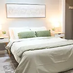 Cozy Home With Spa, Arcade, Near Disney & Expo