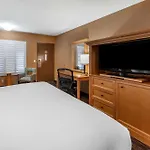 Best Western Plus Stovall\'S Inn