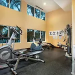 Desert Palms Hotel & Suites Anaheim Resort