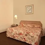 Econo Lodge At The Park