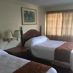 Frontier Motel