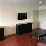 Akua Motor Hotel
