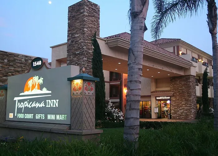 Tropicana Inn & Suites