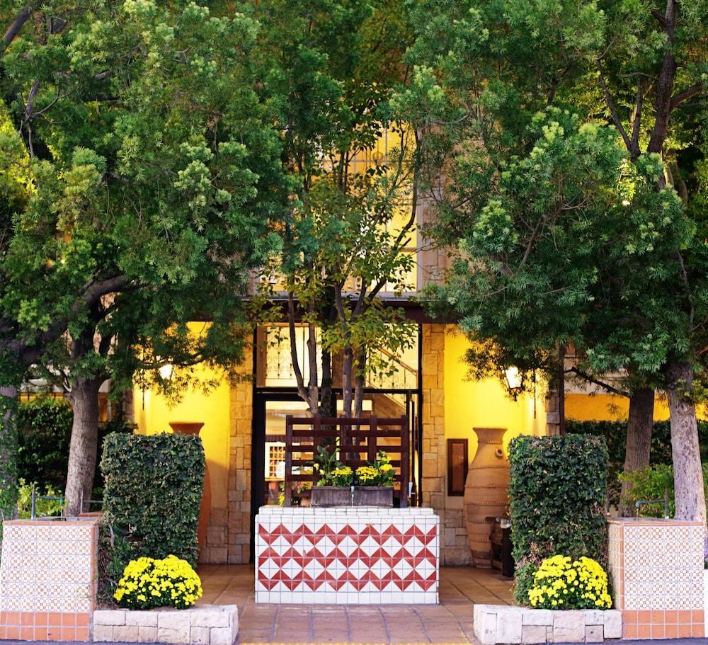 Pepper Tree Boutique Kitchen -
