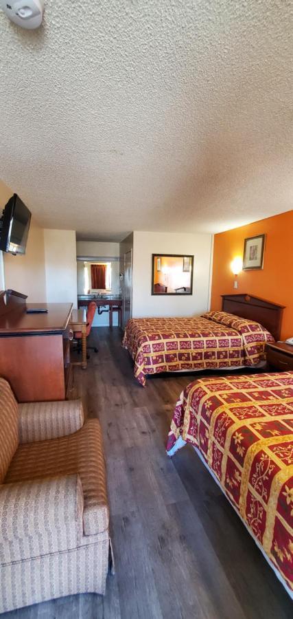 National Motel 2*