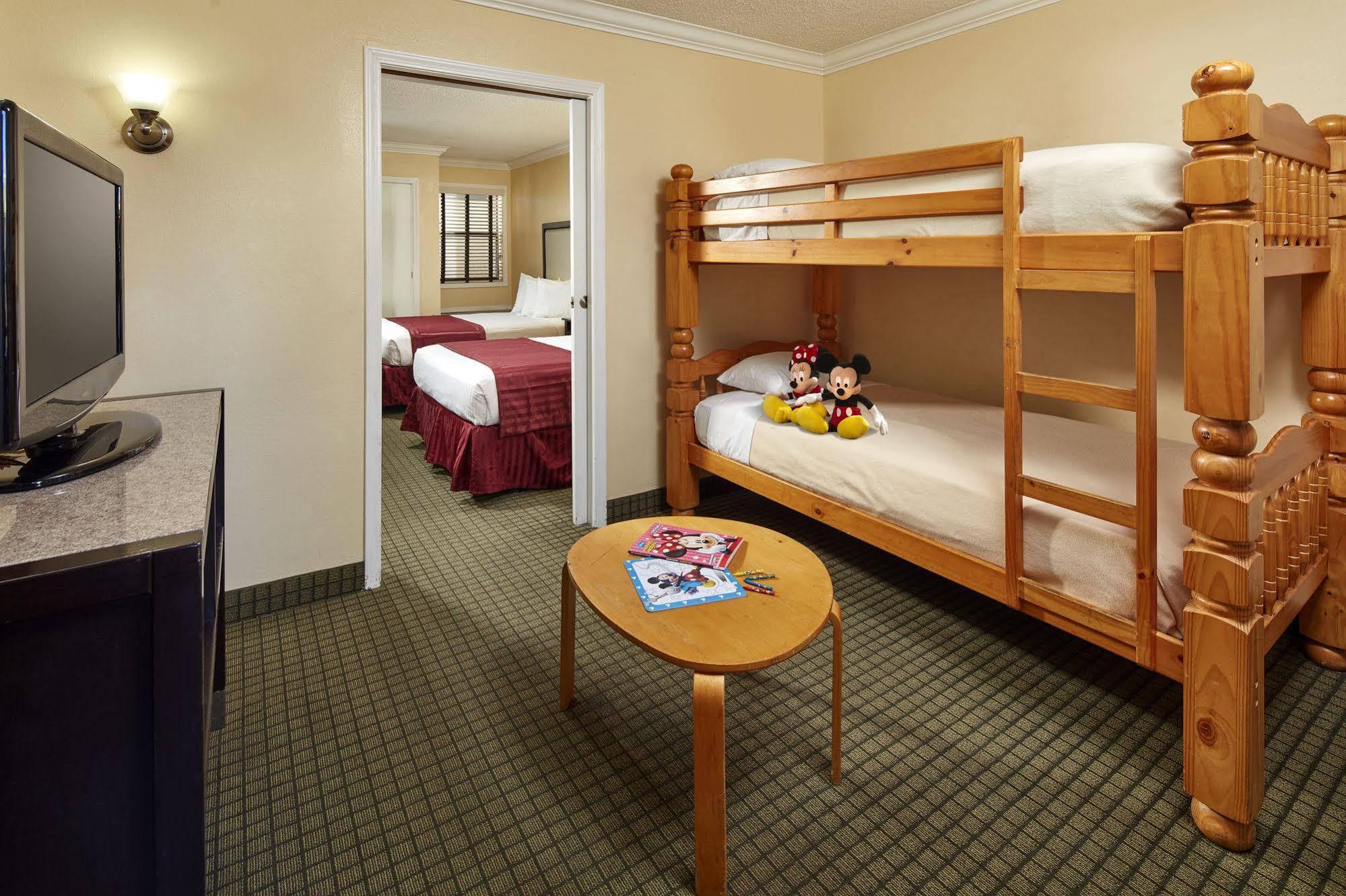Capri Hotel 2*