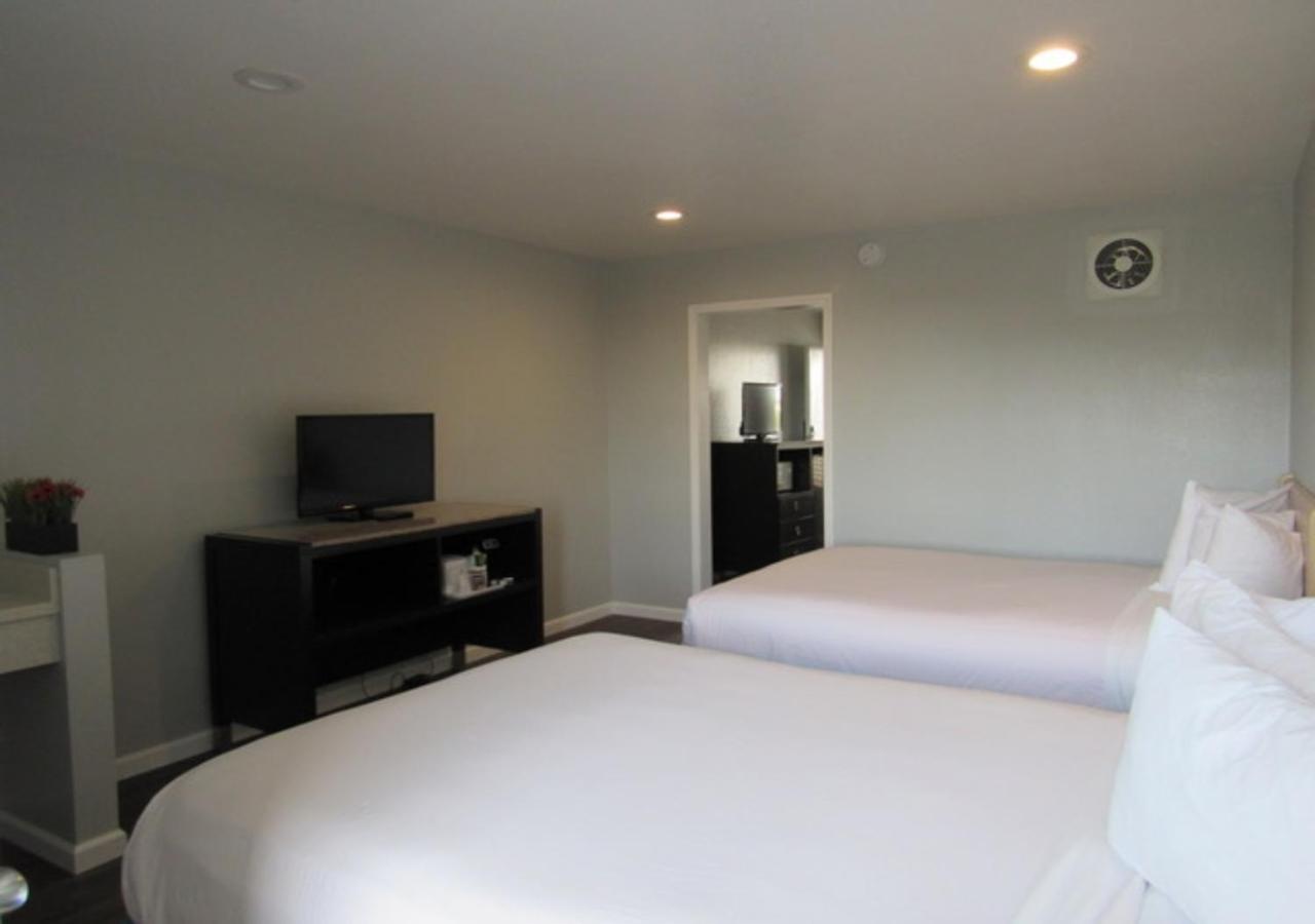 Hotel Capri 2*